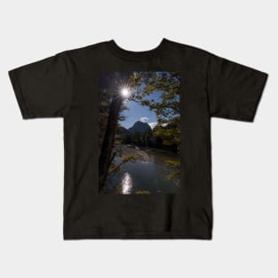 Mountain Views on a Sunny Day in New Zealand Kids T-Shirt